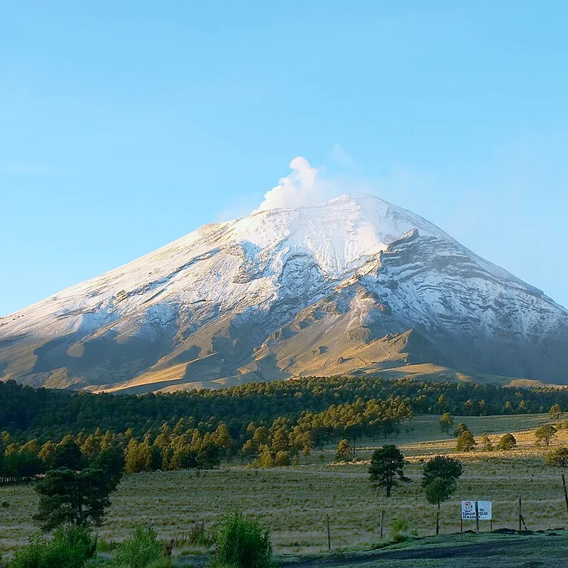 Popocatépetl Volcano Erupts