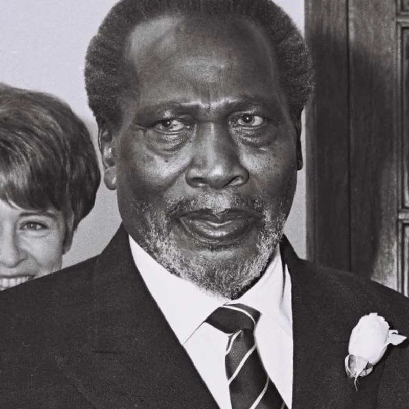 Jomo Kenyatta Becomes President