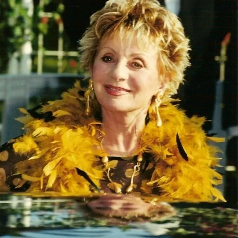 Annie Cordy